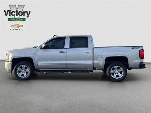 Used 2018 Chevrolet Silverado 1500 LT w/ All Star Edition image 3