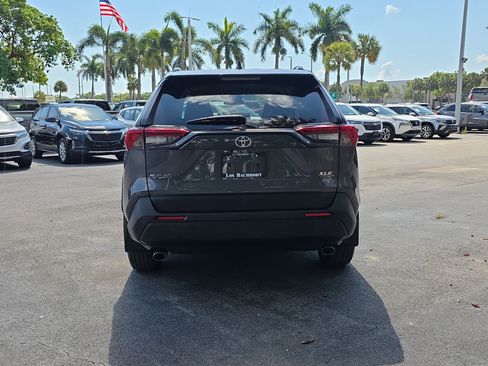 Used 2024 Toyota RAV4 XLE w/ Convenience Package image 6