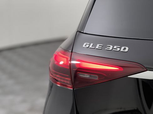 New 2026 Mercedes-Benz GLE 350 4MATIC image 12
