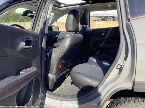 Used 2021 Jeep Compass Trailhawk w/ Sun and Sound Group image 13