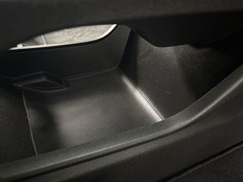 Used 2023 GMC Acadia SLE image 57