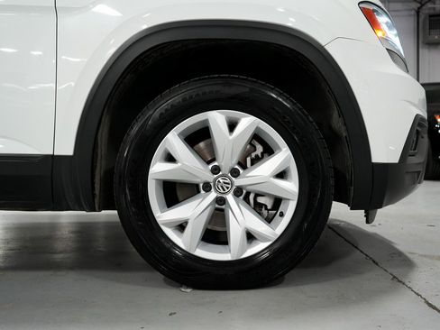 Used 2018 Volkswagen Atlas SE image 33
