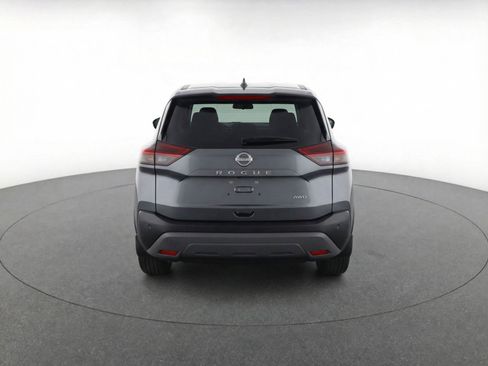 Used 2025 Nissan Kicks SV AWD/4WD image 7