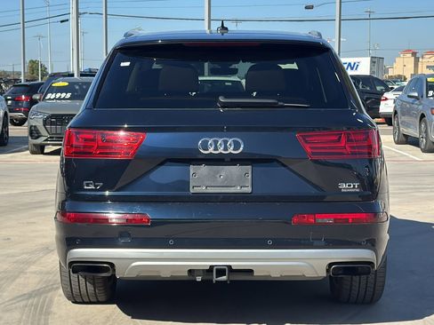 Used 2017 Audi Q7 3.0T Prestige w/ Prestige Package image 6