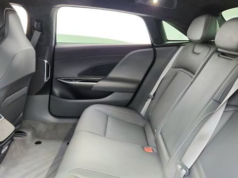 Used 2024 Lucid Air Touring image 28