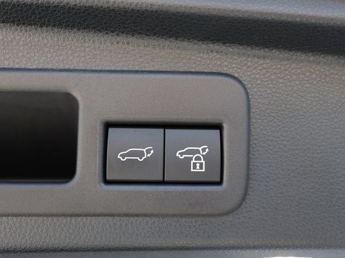Used 2026 Toyota 4Runner Platinum AWD/4WD image 32