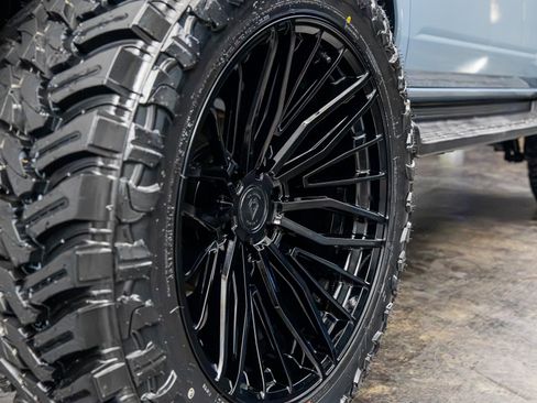 Used 2025 Ford Bronco Outer Banks AWD/4WD image 12