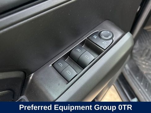 Used 2025 Chevrolet Colorado Trail Boss image 12