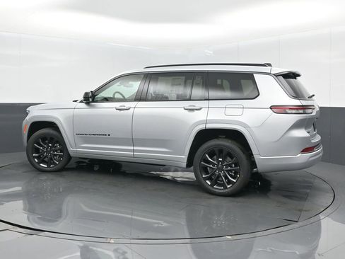 New 2026 Jeep Grand Cherokee L Limited AWD/4WD image 5