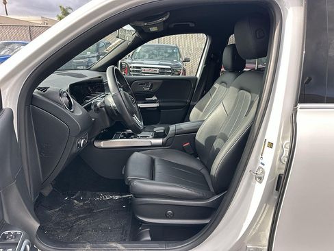 Used 2023 Mercedes-Benz GLB 250 image 17