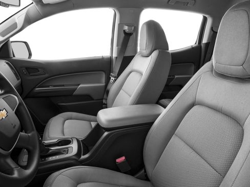 Used 2018 Chevrolet Colorado W/T w/ WT Convenience Package image 6