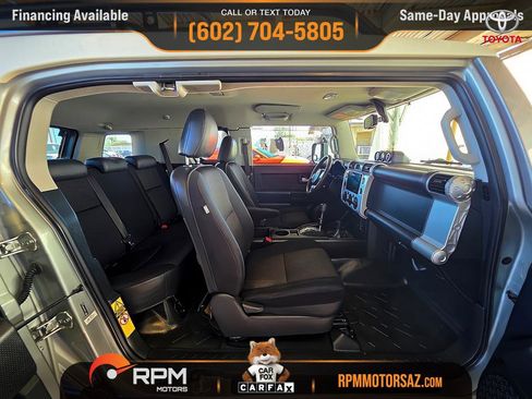 Used 2010 Toyota FJ Cruiser 4WD image 11