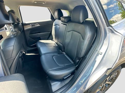 Used 2024 Kia Sportage EX image 24