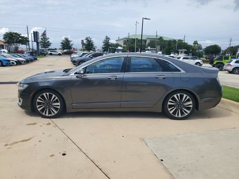 Used 2019 Lincoln MKZ Reserve AWD/4WD image 2