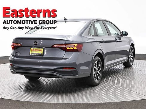 Used 2024 Volkswagen Jetta S FWD image 5