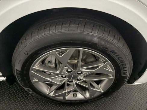 Used 2023 Genesis GV70 2.5T w/ Advanced Package image 12