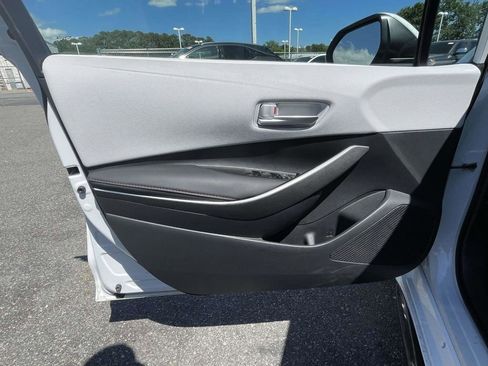 Used 2025 Toyota Corolla SE FWD image 22