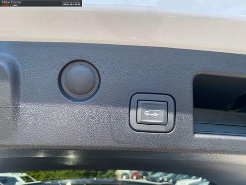 New 2026 GMC Terrain Elevation w/ Elevation Premium Package AWD/4WD image 6