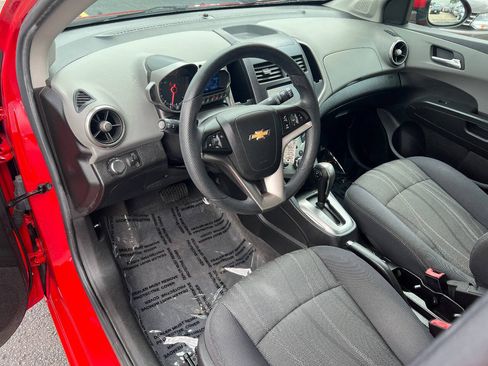 Used 2013 Chevrolet Sonic LT FWD image 17