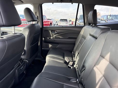 Used 2022 Honda Pilot Black Edition image 17