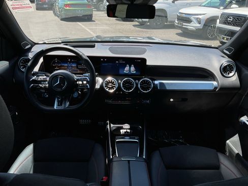 Used 2024 Mercedes-Benz GLB 35 AMG 4MATIC image 17