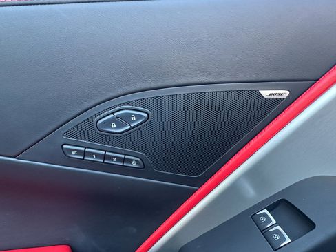 Used 2015 Chevrolet Corvette Z06 w/ 3LZ Preferred Equipment Group image 39