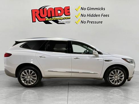 Used 2021 Buick Enclave Premium w/ Sun and Sites Package AWD/4WD image 7