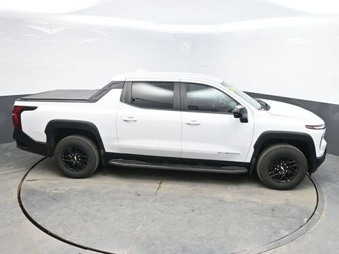Used 2024 Chevrolet Silverado EV W/T image 34