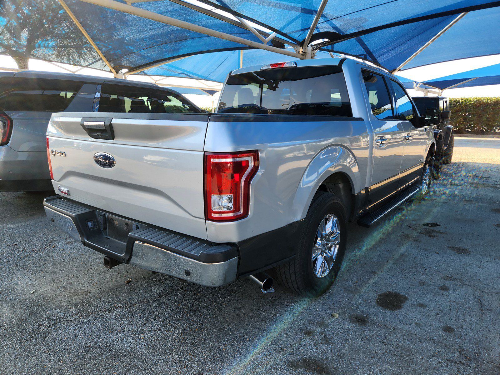 Used 2016 Ford F150 XLT w/ Equipment Group 302A Luxury RWD image 4