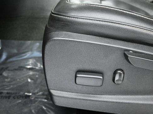 Used 2018 Chevrolet Colorado ZR2 image 21