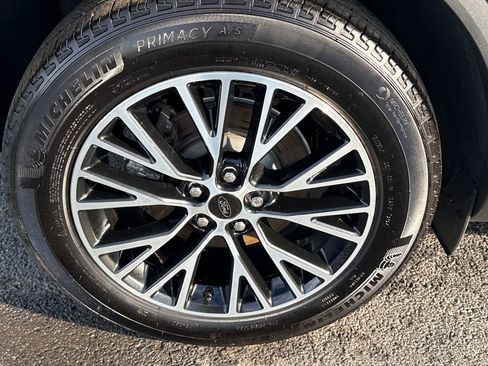 Used 2024 Ford Escape SE image 10