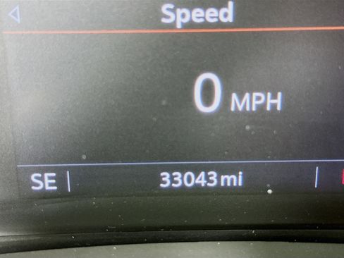 Used 2023 Buick Envision Preferred image 18