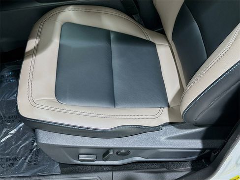 Used 2024 Ford Bronco Wildtrak image 20