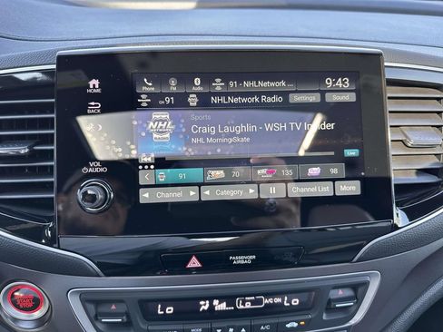 Used 2025 Honda Passport EX-L image 22