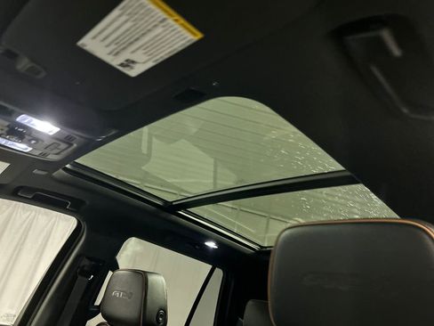 Used 2024 GMC Yukon AT4 w/ Technology Package image 23