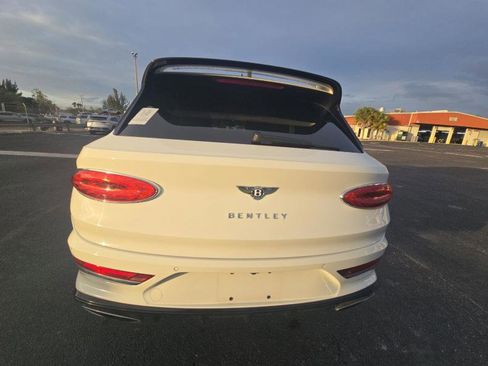 Used 2021 Bentley Bentayga Speed image 3