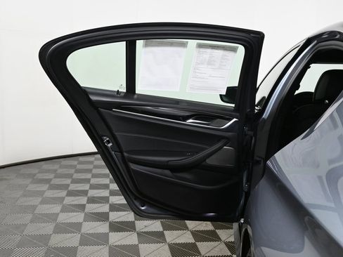 Used 2018 BMW M550i xDrive image 32