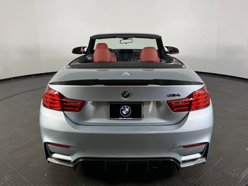Used 2015 BMW M4 Convertible image 5