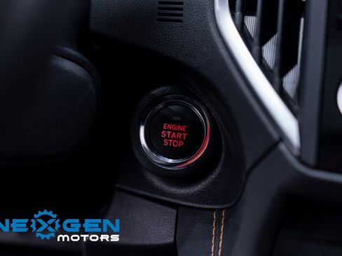 Used 2020 Subaru Crosstrek 2.0i Limited w/ Moonroof Package image 16