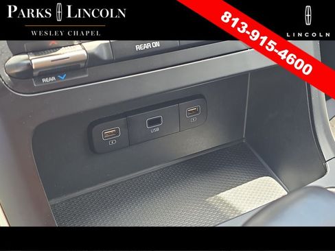 Used 2022 Kia Carnival LX FWD image 24