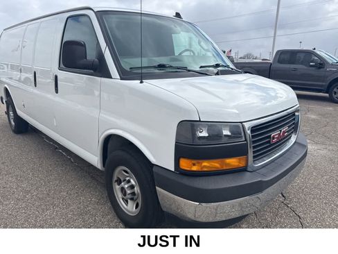 Used 2019 GMC Savana 2500 w/ Driver Convenience Package image 13