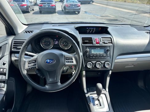 Used 2015 Subaru Forester 2.5i Premium AWD/4WD image 7