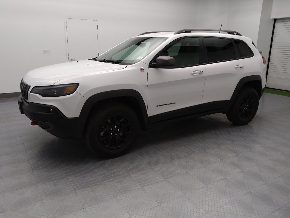 Used 2021 Jeep Cherokee Trailhawk w/ Trailer Tow Group AWD/4WD image 2