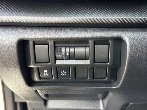 Used 2023 Subaru Crosstrek 2.0i AWD/4WD image 41