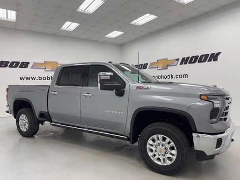 New 2026 Chevrolet Silverado 2500 LTZ w/ LTZ Convenience Package image 3