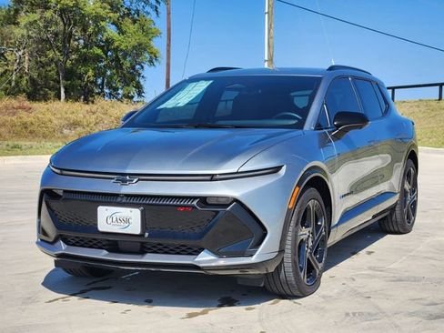 New 2025 Chevrolet Equinox EV RS image 3