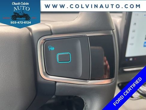 Certified 2025 Ford Expedition Active AWD/4WD image 21