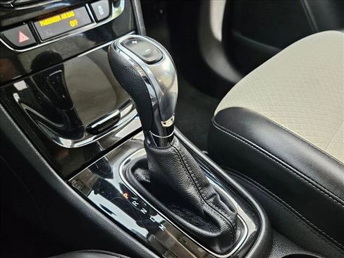 Used 2019 Buick Encore Preferred image 12