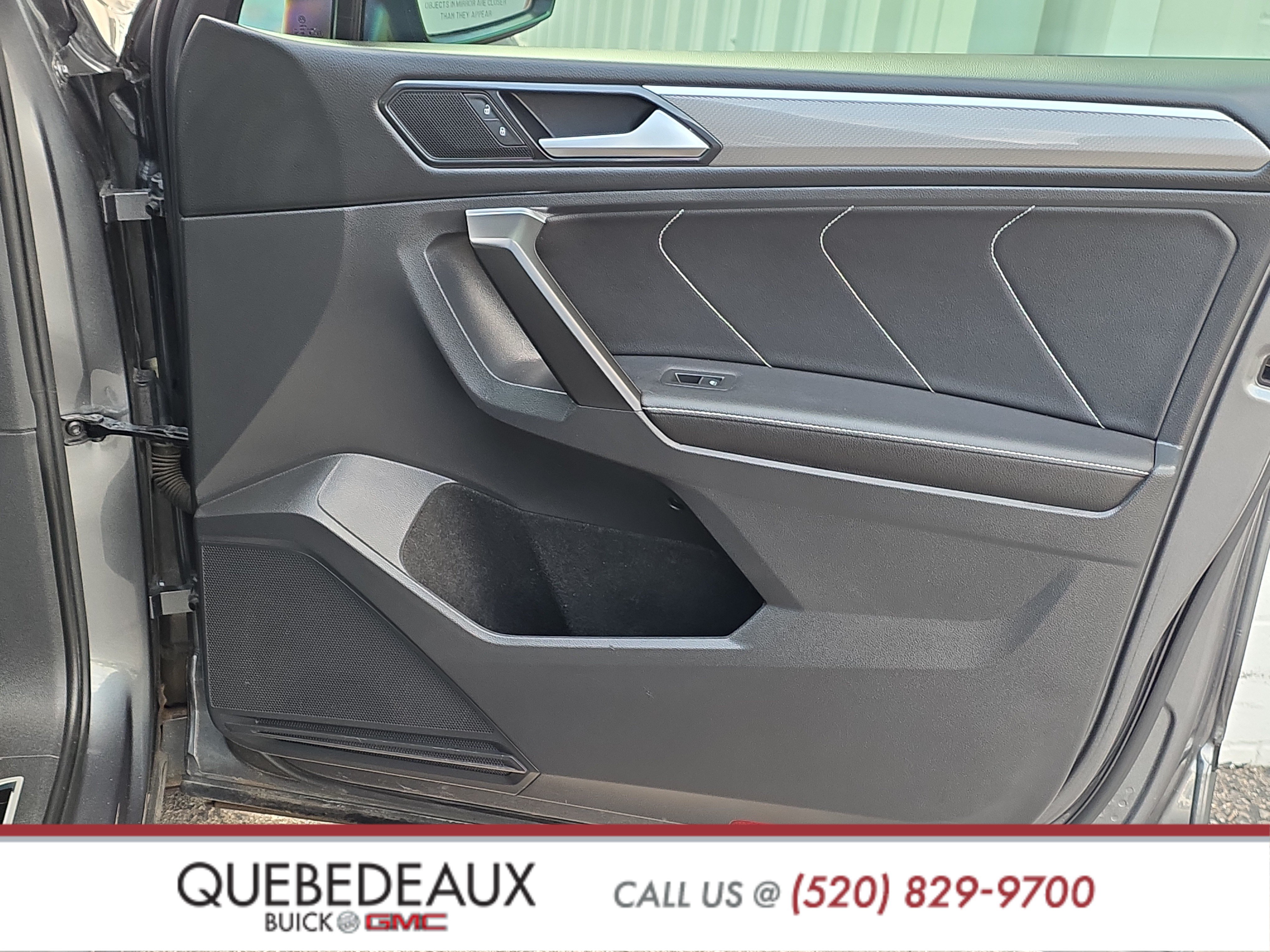 Used 2022 Volkswagen Tiguan SE R-Line FWD image 30