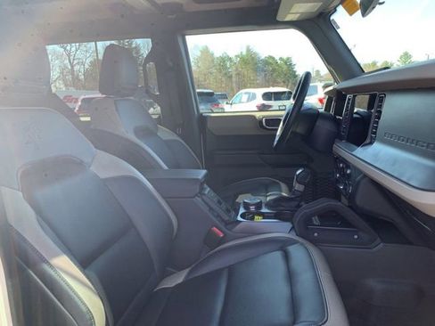 Certified 2025 Ford Bronco Big Bend w/ Black Diamond Package image 16